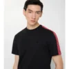 Bavlněné tričko s kostkovaným lemováním Bavlněné tričko s kostkovaným lemováním
