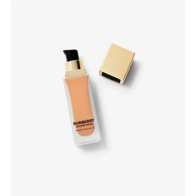 Beyond Wear Perfecting Matte Foundation – 70 Medium Cool Beyond Wear Perfecting Matte Foundation – 70 Medium Cool