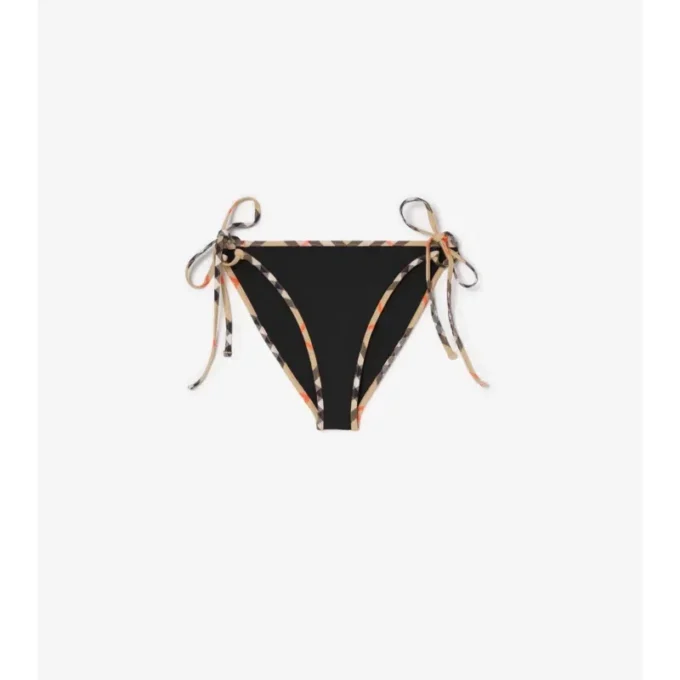 Bikiny s kostkovaným lemem Bikiny s kostkovaným lemem