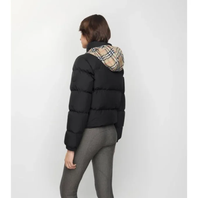 Bunda Ambleside s kostkovaným lemováním Bunda Ambleside s kostkovaným lemováním
