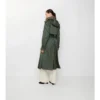 Dlouhý nylonový Trench Coat s kapucí Dlouhý nylonový Trench Coat s kapucí
