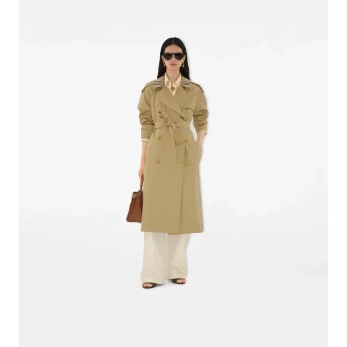Dlouhý Trench Coat Castleford s kostkovaným límcem Dlouhý Trench Coat Castleford s kostkovaným límcem