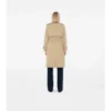 Dlouhý Trench Coat z gabardénu s kostkovaným límcem Dlouhý Trench Coat z gabardénu s kostkovaným límcem