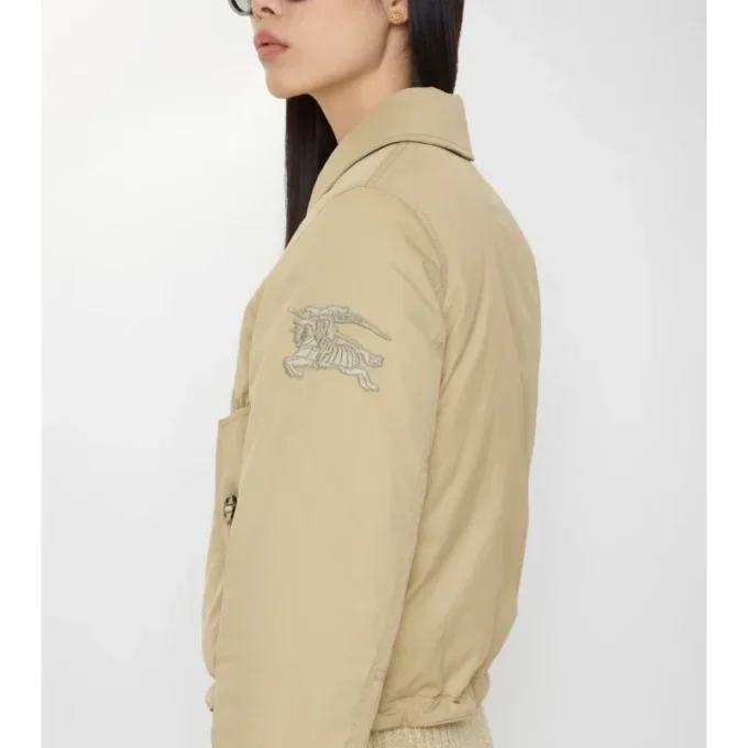 Gabardine bunda s ovčím kožešinovým límcem Gabardine bunda s ovčím kožešinovým límcem