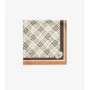 Hedvábný šátek s motivem šachovnice a rytinou rytíře Hedvábný šátek s motivem šachovnice a rytinou rytíře