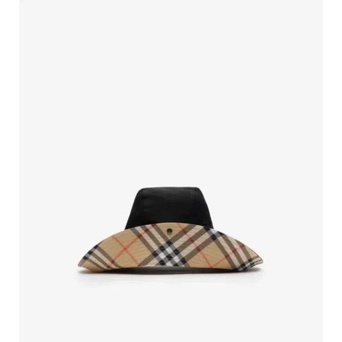 Klobouk z Gabardine s kostkovaným okrajem Klobouk z Gabardine s kostkovaným okrajem