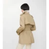 Krátký lehký bavlněný Belgravia Trench Coat Krátký lehký bavlněný Belgravia Trench Coat