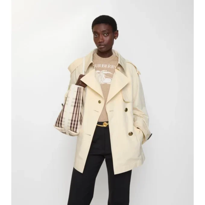 Krátký lehký bavlněný Fitzrovia Trench Coat Krátký lehký bavlněný Fitzrovia Trench Coat