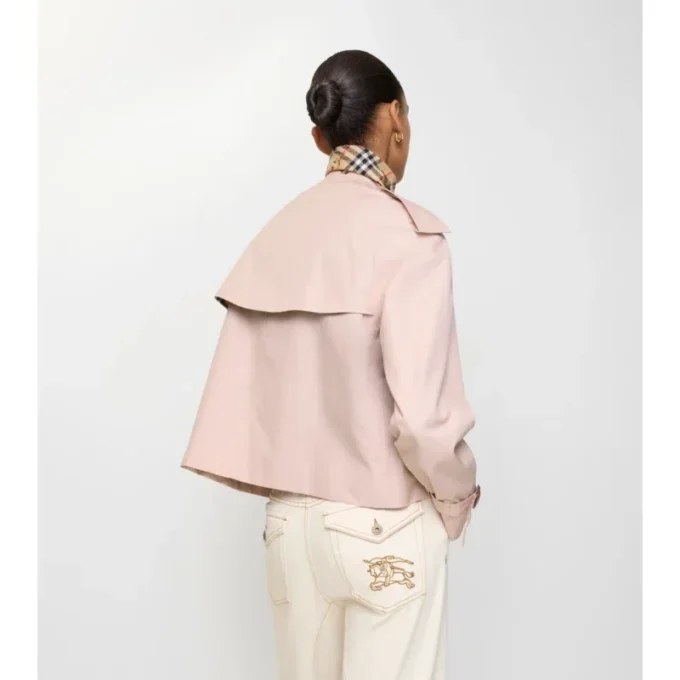 Krátká trenčkotová bunda Mayfair z Tropical Gabardine Krátká trenčkotová bunda Mayfair z Tropical Gabardine