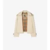 Krátká trenčkotová bunda Mayfair z Tropical Gabardine Krátká trenčkotová bunda Mayfair z Tropical Gabardine