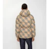 Nylonová péřová bunda s kapucí a vzorem Burberry Nylonová péřová bunda s kapucí a vzorem Burberry