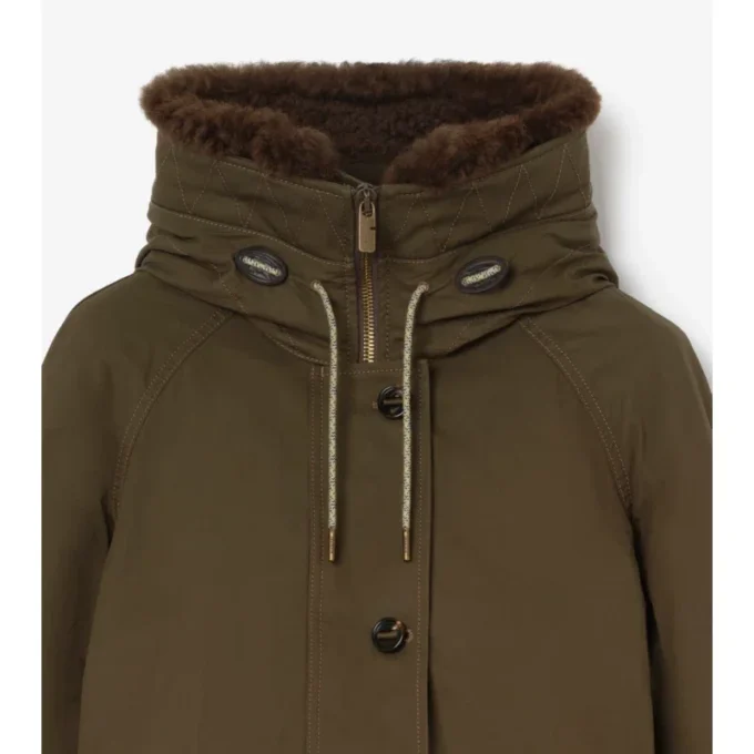 Parková bunda z Gabardine s ovčí kožešinou Parková bunda z Gabardine s ovčí kožešinou