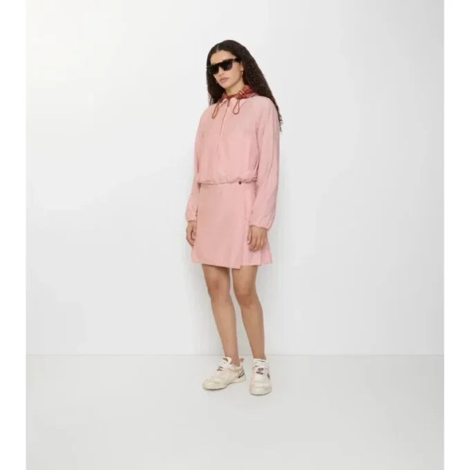 Plisovaná mini sukně z elastického nylonu