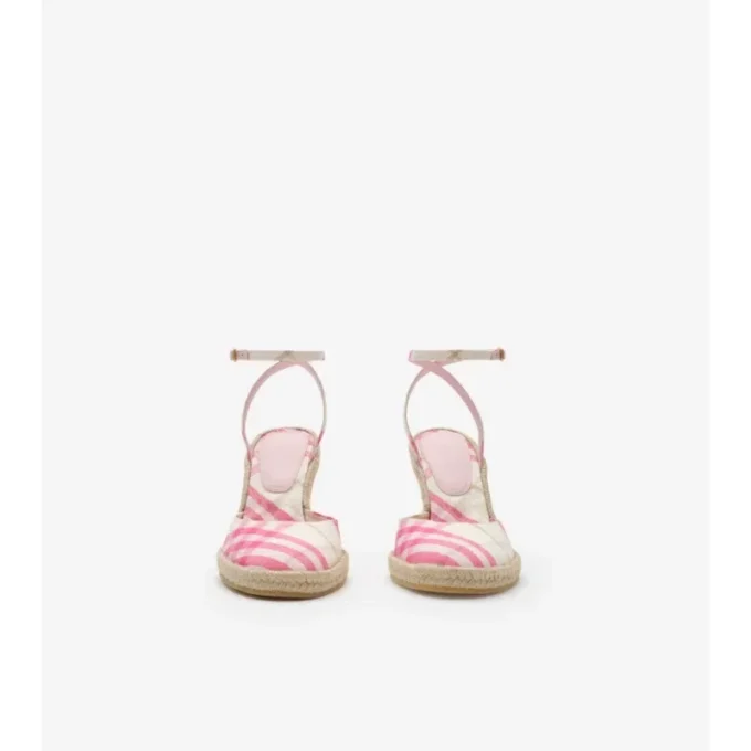 Podívejte se na espadrilky Mews Lodičky
