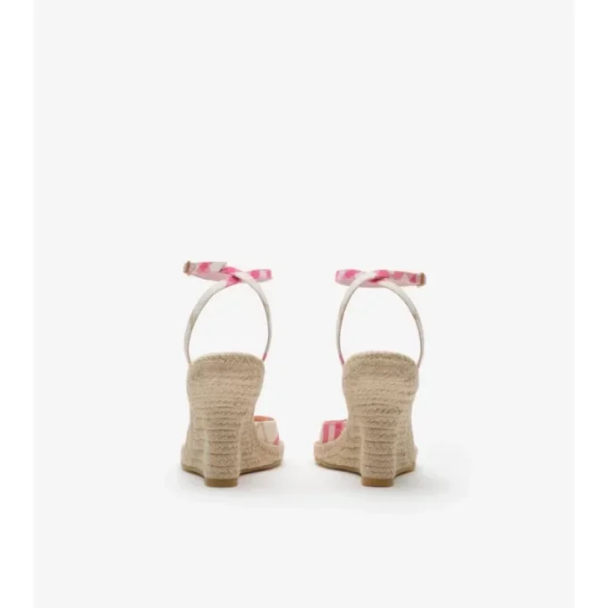 Podívejte se na espadrilky Mews Lodičky