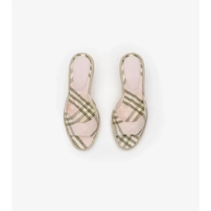 Podívejte se na pantofle Mews Espadrille Podívejte se na pantofle Mews Espadrille