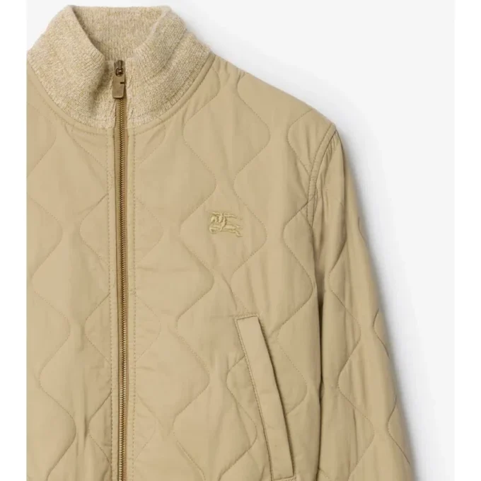 Prošívaná bomber bunda z gabardínu