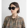 Sluneční brýle s čtvercovým rámem a vzorem Burberry Sluneční brýle s čtvercovým rámem a vzorem Burberry