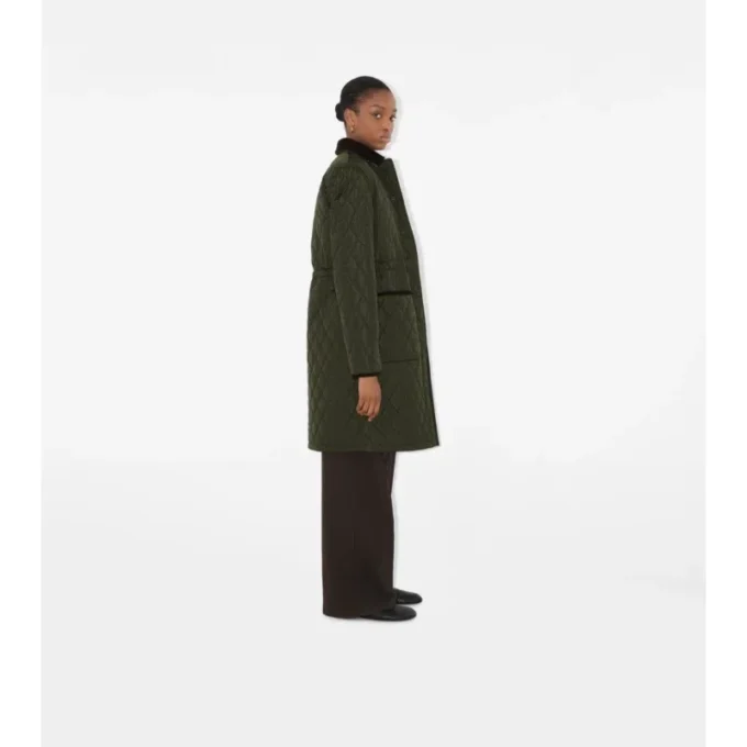 Středně dlouhý prošívaný nylonový Car Coat Středně dlouhý prošívaný nylonový Car Coat