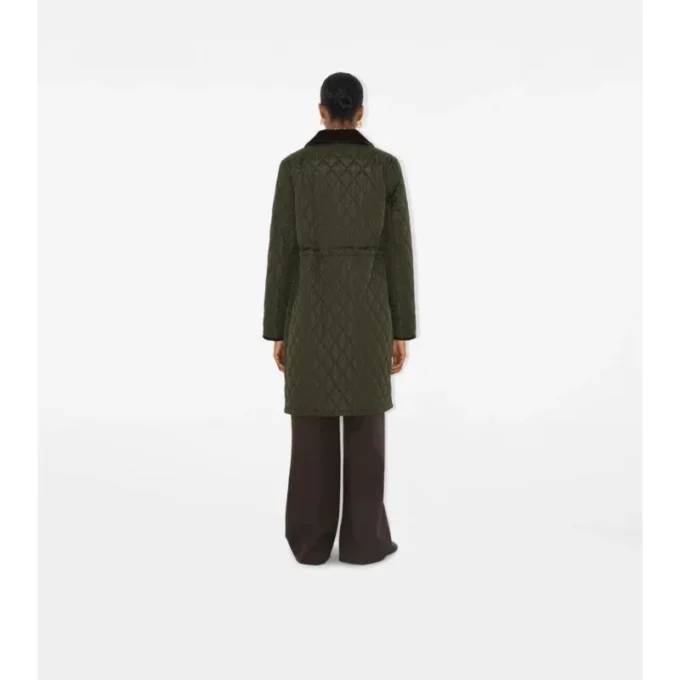 Středně dlouhý prošívaný nylonový Car Coat Středně dlouhý prošívaný nylonový Car Coat