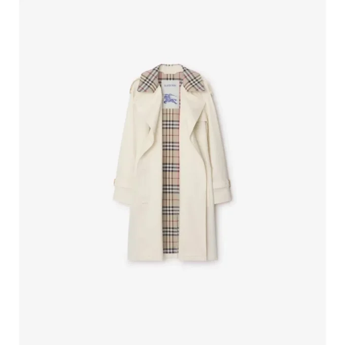 Trench Coat Castleford se středně dlouhým límcem a kostkovaným vzorem Trench Coat Castleford se středně dlouhým límcem a kostkovaným vzorem
